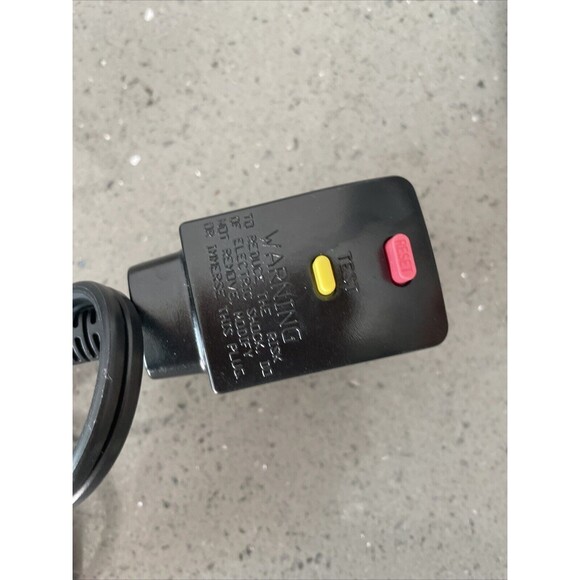 BabylissPRO PROFESSIONAL Nano Titanium Hair Blow Dryer, 2000 Watt BNT5548 - Picture 10 of 11